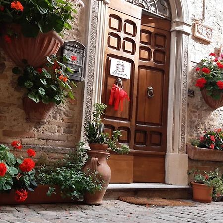 B&B Leopardi Montefiore dellʼAso Buitenkant foto