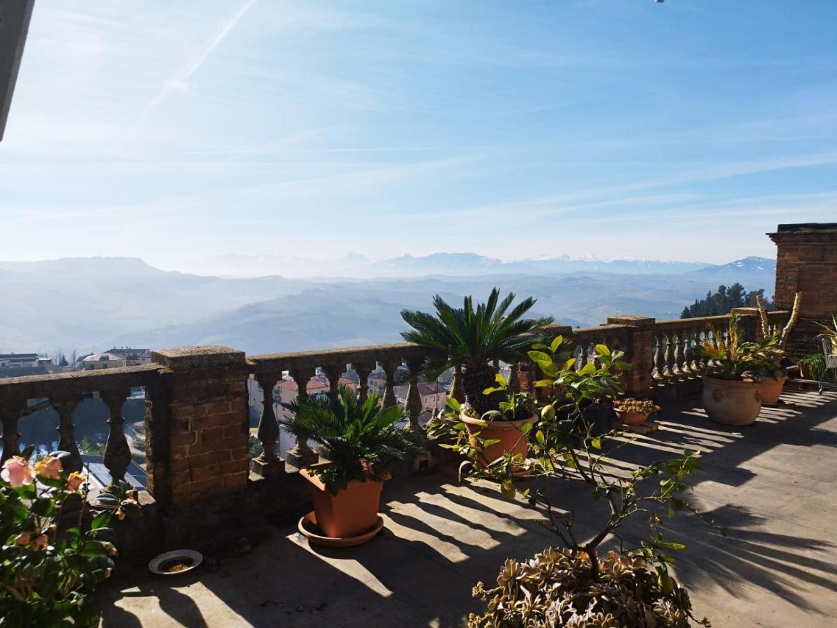 B&B Leopardi Montefiore dellʼAso Buitenkant foto